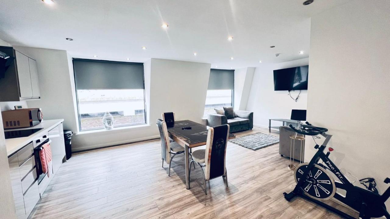 Kinetic Stays - Liverpool Apartments Bilik gambar