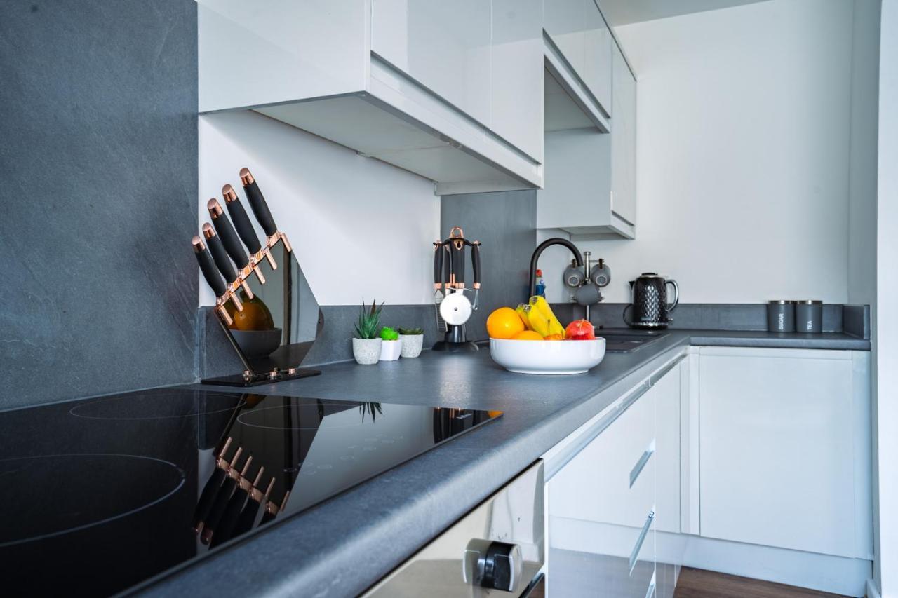 Kinetic Stays - Liverpool Apartments Luaran gambar