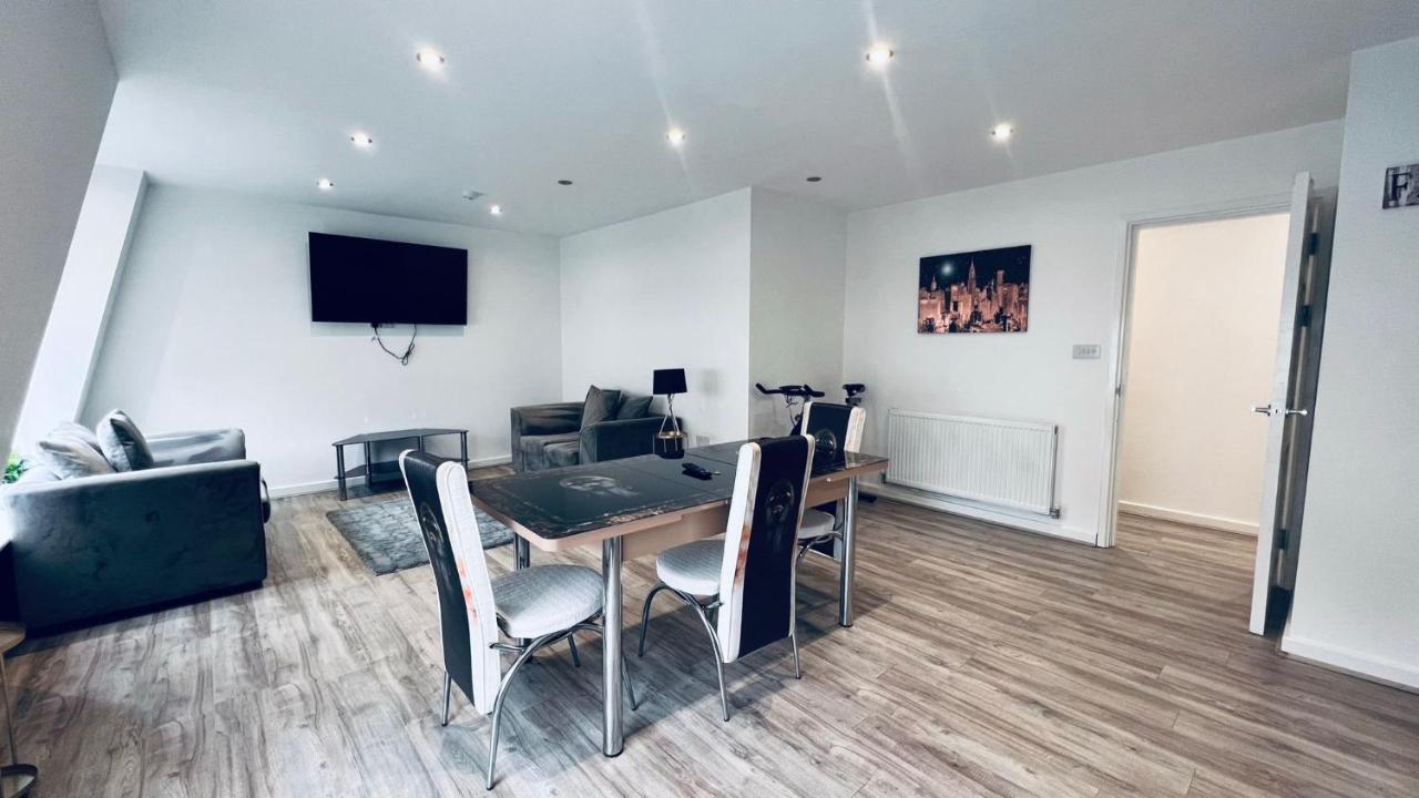 Kinetic Stays - Liverpool Apartments Luaran gambar